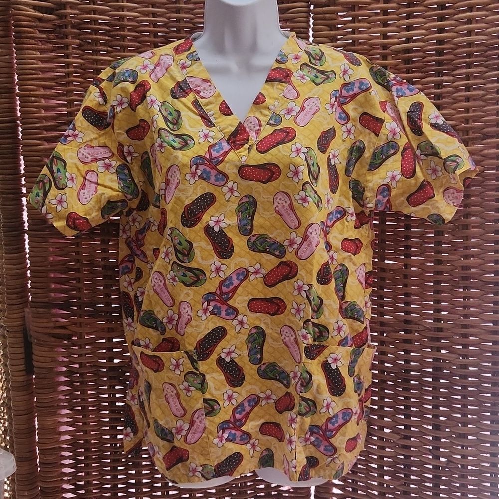 Flip Flop Slippahs Scrub Top L